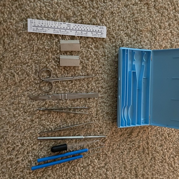 Student Dissection Kit - Picture 2 of 3